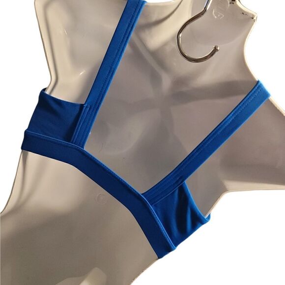 Xinki Cross Halter Bikini Top - Picture 3 of 14